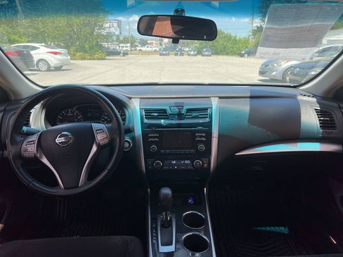 Used 2013 Nissan Altima 2.5 SV FWD image 14
