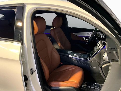 Certified 2022 Mercedes-Benz GLC 300 4MATIC Coupe image 8