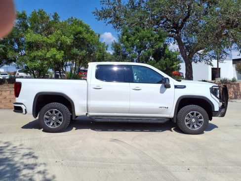 Certified 2024 GMC Sierra 1500 AT4 w/ Technology Package AWD/4WD image 32