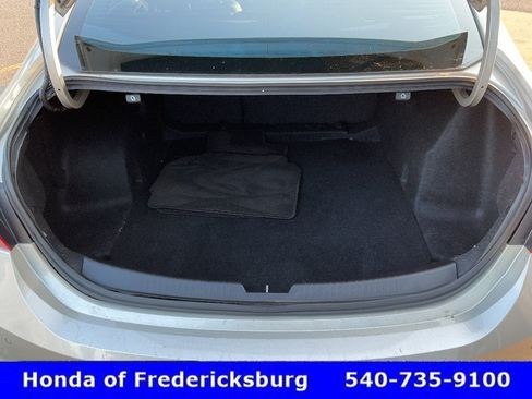 Used 2016 Chevrolet Malibu LT w/ Leather Package FWD image 20
