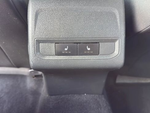 Used 2020 Volkswagen Jetta R-Line w/ R-Line Cold Weather Package image 28