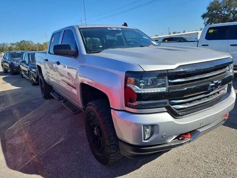 Used 2018 Chevrolet Silverado 1500 LTZ Z71 w/ Redline Edition image 2