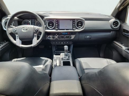 Used 2023 Toyota Tacoma Limited AWD/4WD image 10