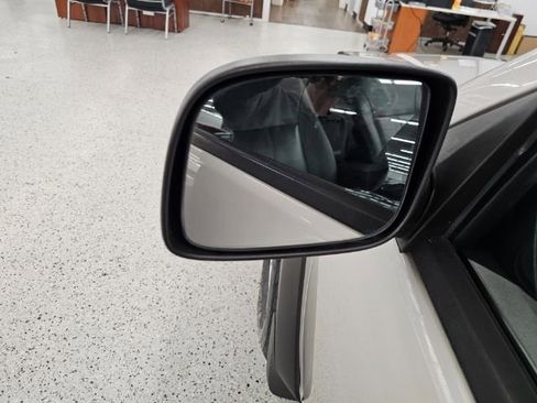 Used 2005 Chevrolet Colorado LS image 34