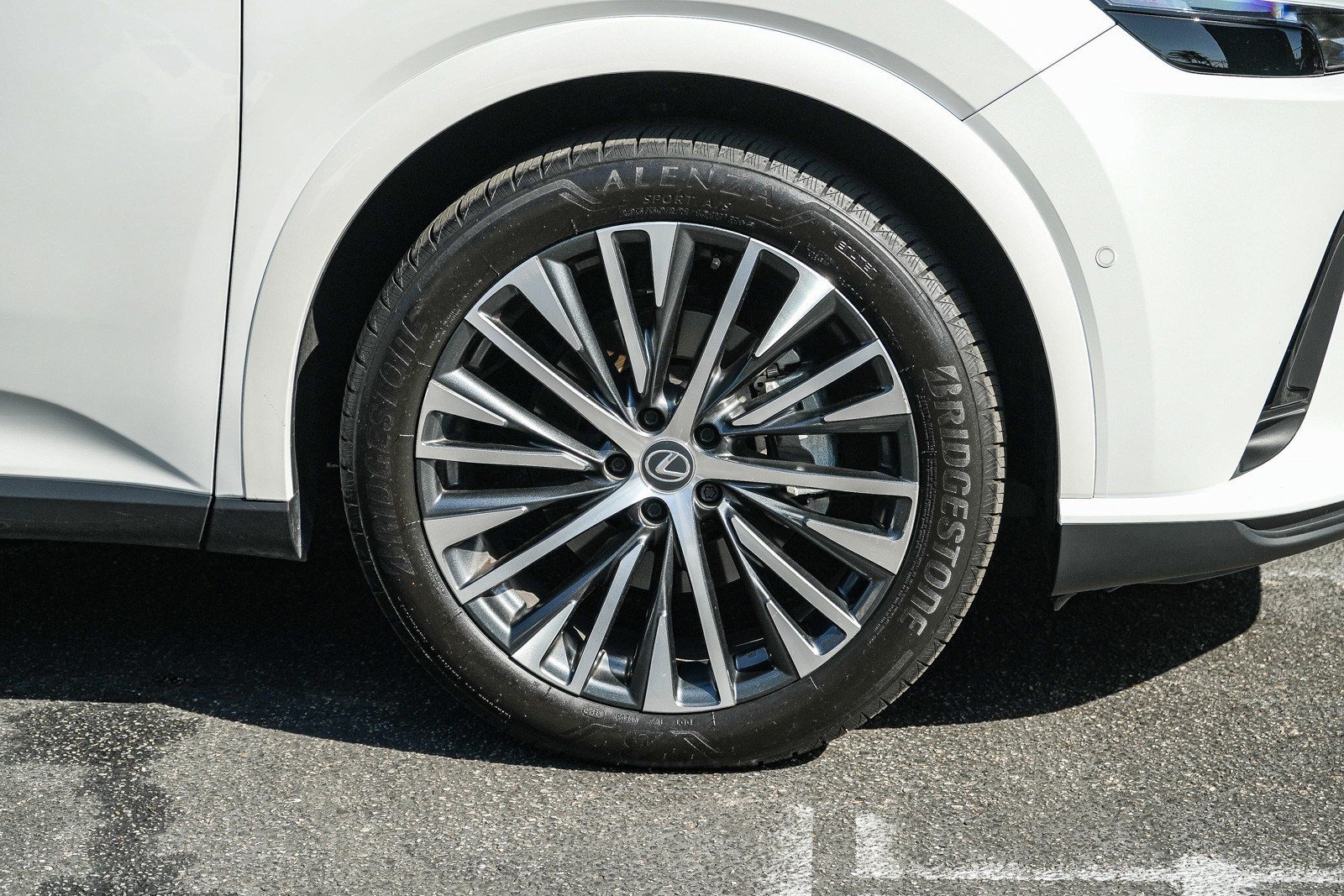 Used 2025 Lexus RX 350 w/ Convenience Package AWD/4WD image 10