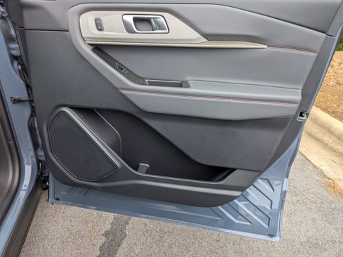 New 2026 Ford Explorer Active image 35