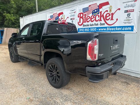 Used 2022 GMC Canyon Elevation w/ Elevation Premium Package AWD/4WD image 8