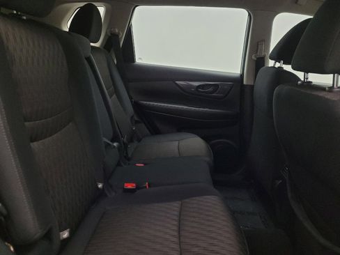 Used 2020 Nissan Rogue S FWD image 19