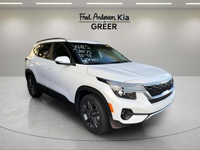 Used 2023 Kia Seltos S w/ Navigation Package
