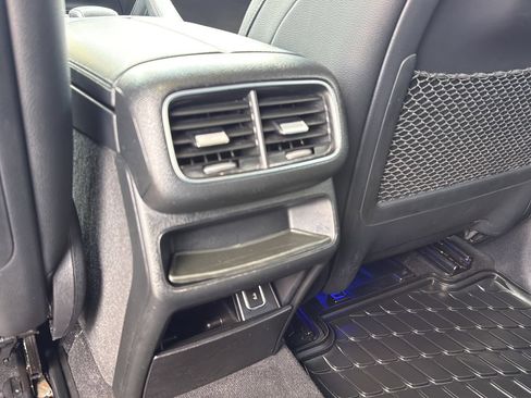 Used 2022 Mercedes-Benz GLE 350 image 26