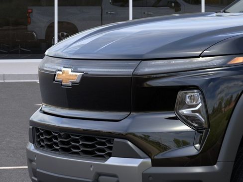 New 2026 Chevrolet Silverado EV LT w/ Premium Package AWD/4WD image 13