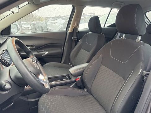 Used 2024 Nissan Kicks SV image 10