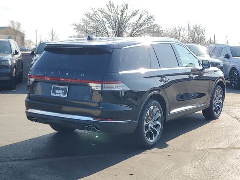 New 2026 Lincoln Aviator AWD image 4