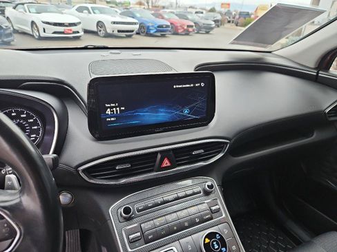 Used 2023 Hyundai Santa Fe SEL image 16