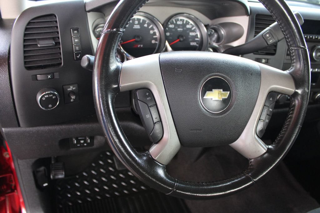 Used 2013 Chevrolet Silverado 1500 LT w/ All-Star Edition AWD/4WD image 9