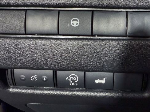 New 2026 Nissan Rogue SV image 25