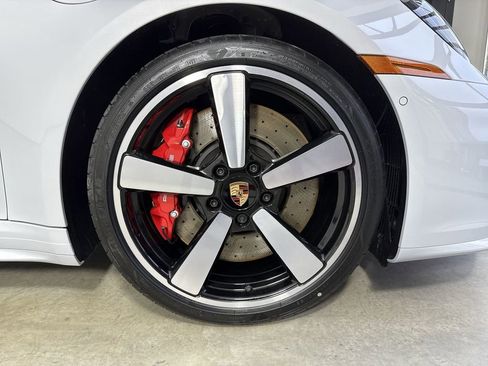 New 2026 Porsche 911 Carrera 4S image 15
