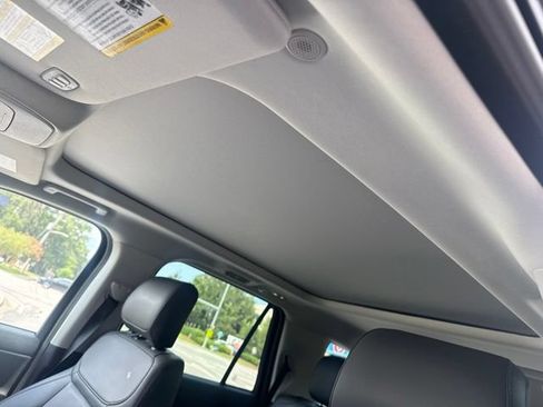 Used 2025 Ford Expedition Active RWD image 18