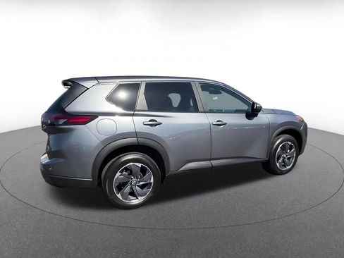 Used 2025 Nissan Rogue SV FWD image 15