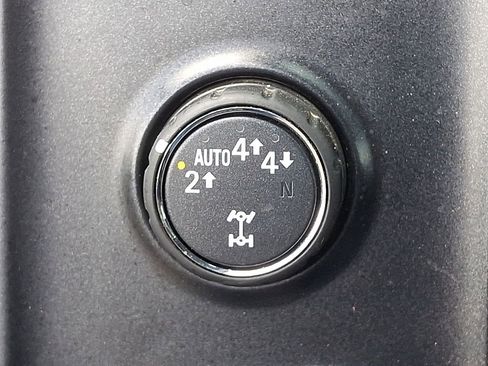 Used 2018 GMC Sierra 1500 SLE w/ SLE Value Package AWD/4WD image 24