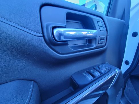 Used 2022 Chevrolet Silverado 1500 LTZ image 24