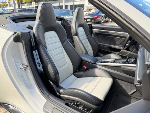 Used 2022 Porsche 911 Turbo S image 54