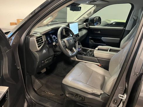 Used 2022 Toyota Tundra Limited image 10