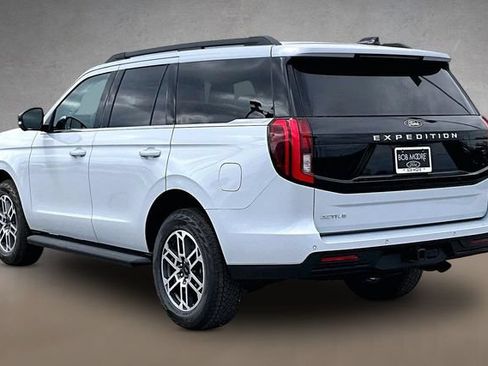 New 2026 Ford Expedition Active AWD/4WD image 3