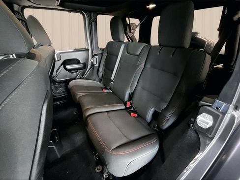 Used 2021 Jeep Wrangler Unlimited Rubicon w/ LED Lighting Group AWD/4WD image 22