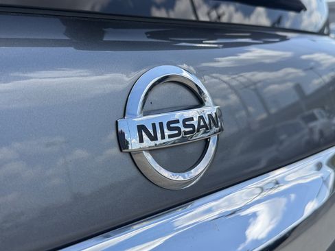 Used 2017 Nissan Armada Platinum w/ Captain Seat Package AWD/4WD image 8