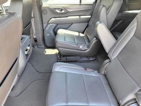 Used 2023 GMC Yukon Denali AWD/4WD image 16