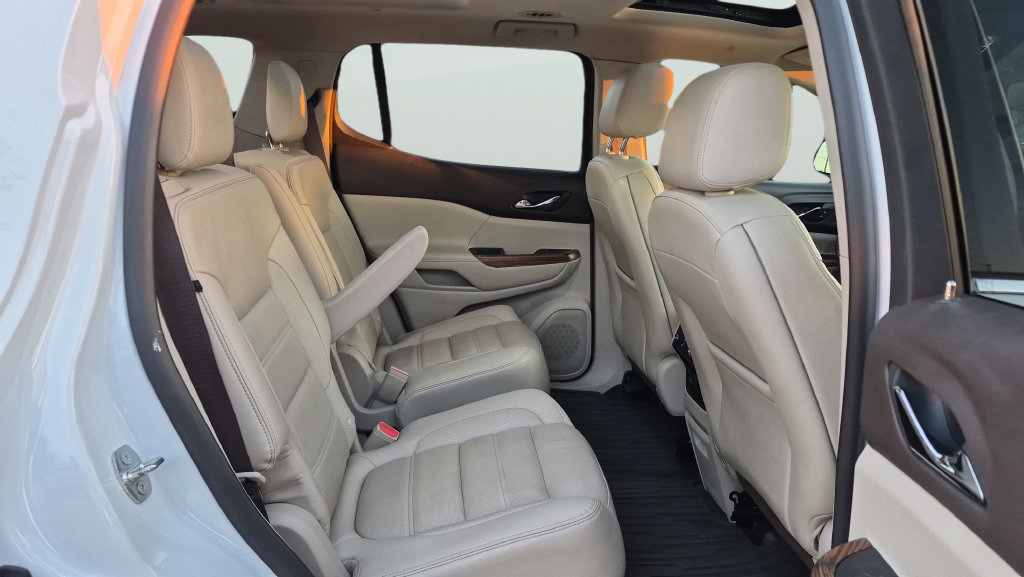 Used 2019 GMC Acadia Denali AWD/4WD image 29