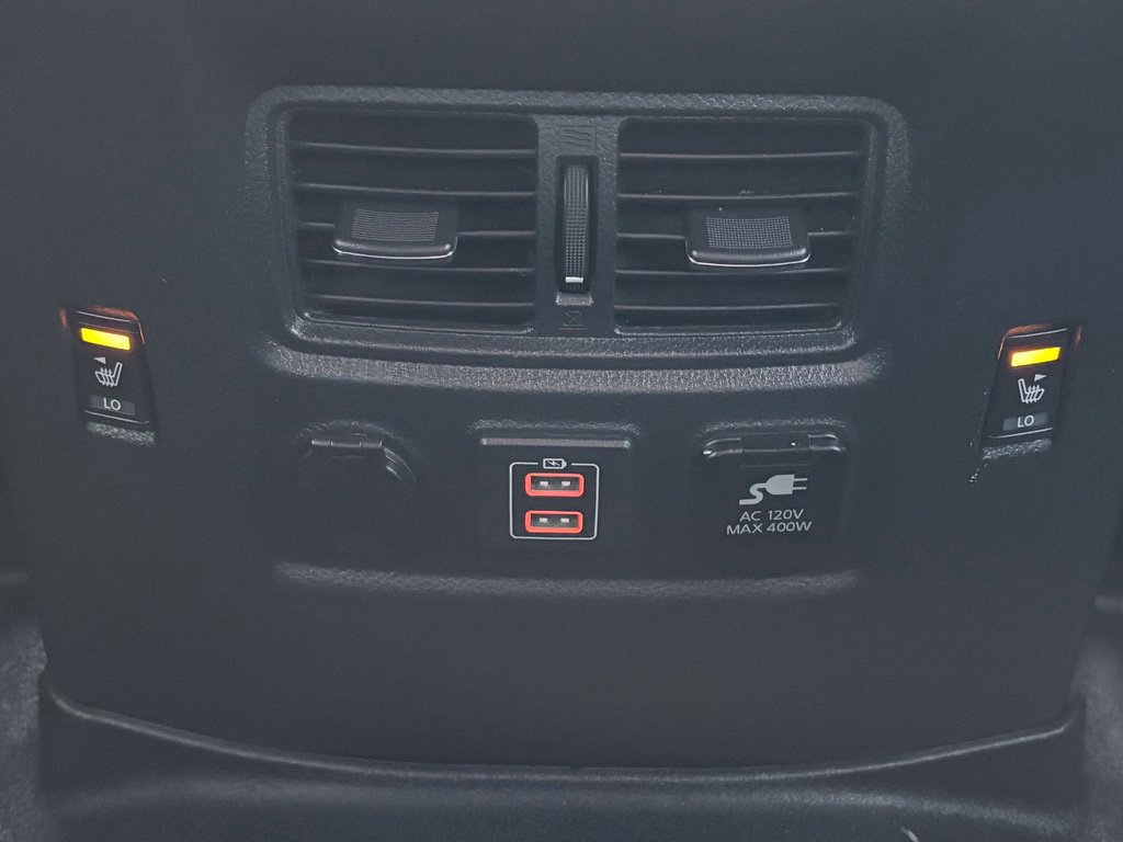 Used 2019 Nissan Titan PRO-4X AWD/4WD image 25