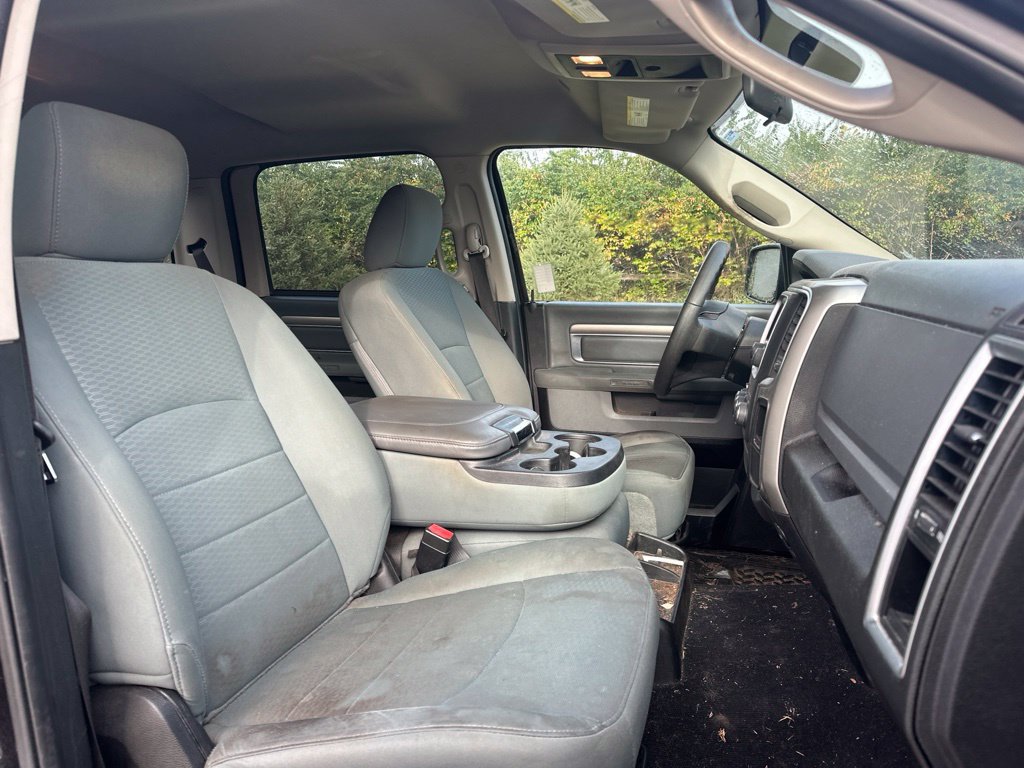 Used 2019 RAM 1500 Classic SLT AWD/4WD image 21