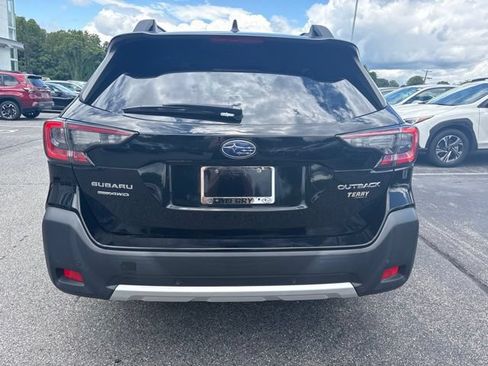 Certified 2024 Subaru Outback Limited AWD/4WD image 2