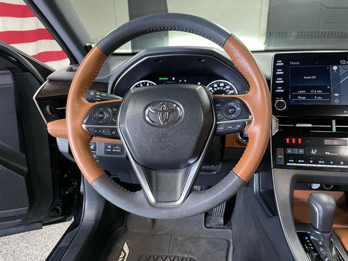 Used 2019 Toyota Avalon Limited w/ Advanced Safety Package FWD image 19