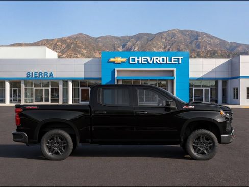 New 2026 Chevrolet Silverado 1500 LT Trail Boss w/ LT Trail Boss Premium Package AWD/4WD image 2