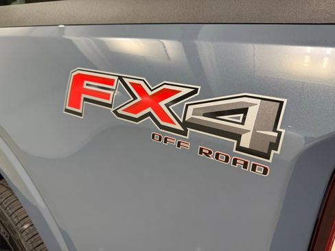 New 2025 Ford Maverick XLT w/ XLT Luxury Package image 10