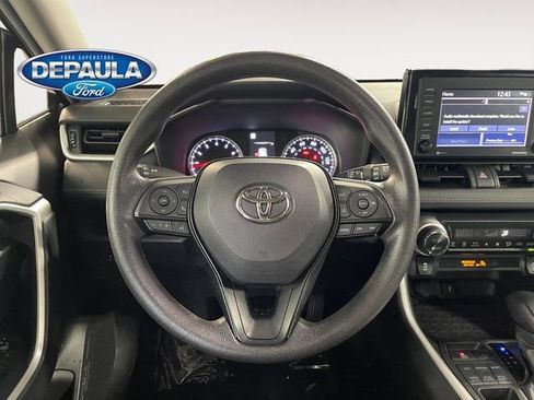 Used 2022 Toyota RAV4 XLE AWD/4WD image 15