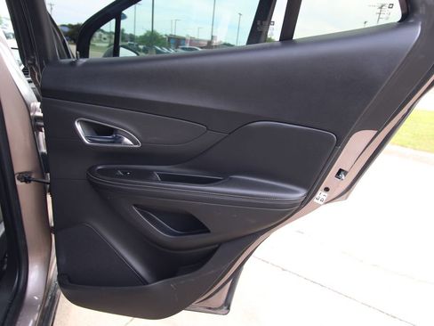 Used 2015 Buick Encore Convenience FWD image 37