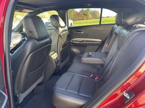 Used 2019 Cadillac XT4 Premium Luxury image 10