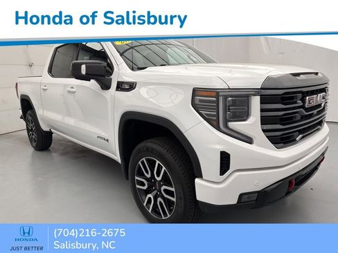 Used 2024 GMC Sierra 1500 AT4 w/ Technology Package AWD/4WD image 1