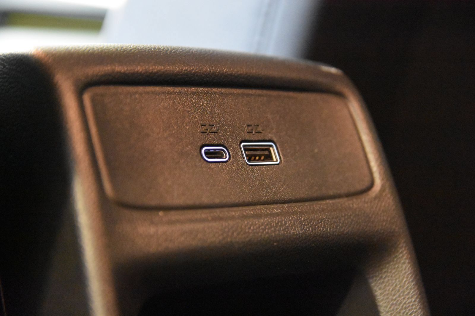 Used 2025 Chevrolet Trax LT FWD image 26