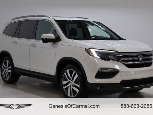Used 2018 Honda Pilot Touring image 1