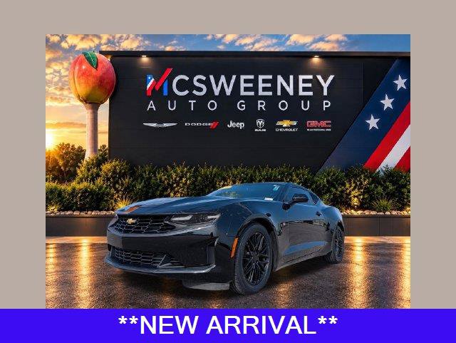 Used 2021 Chevrolet Camaro LT RWD image 1