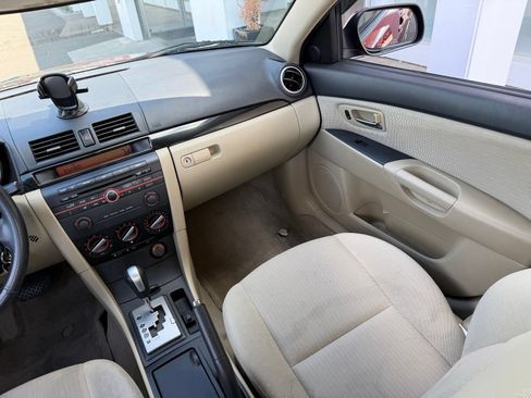 Used 2008 MAZDA MAZDA3 i Touring Value FWD image 7