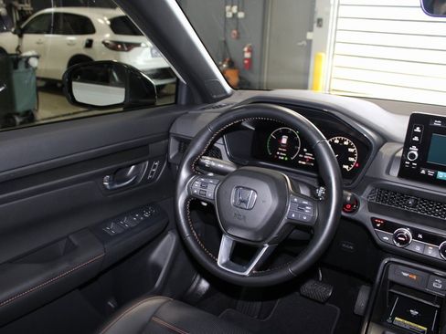 Certified 2025 Honda CR-V Sport-L image 22
