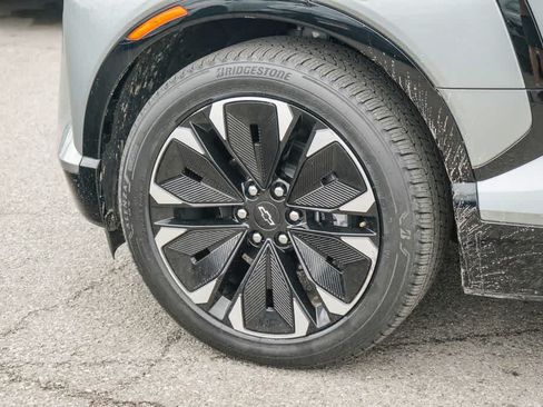 Used 2024 Chevrolet Blazer EV RS AWD/4WD image 9