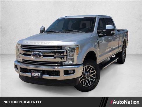 Used 2017 Ford F250 Lariat w/ Lariat Value Package AWD/4WD image 1