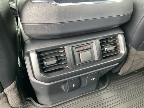 Used 2023 Ford F150 Lariat w/ Equipment Group 502A High AWD/4WD image 40